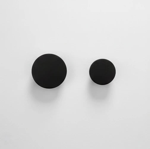 Percha individual pared Palermo, negro mate redonda Dúo Mix - Kaimok Design