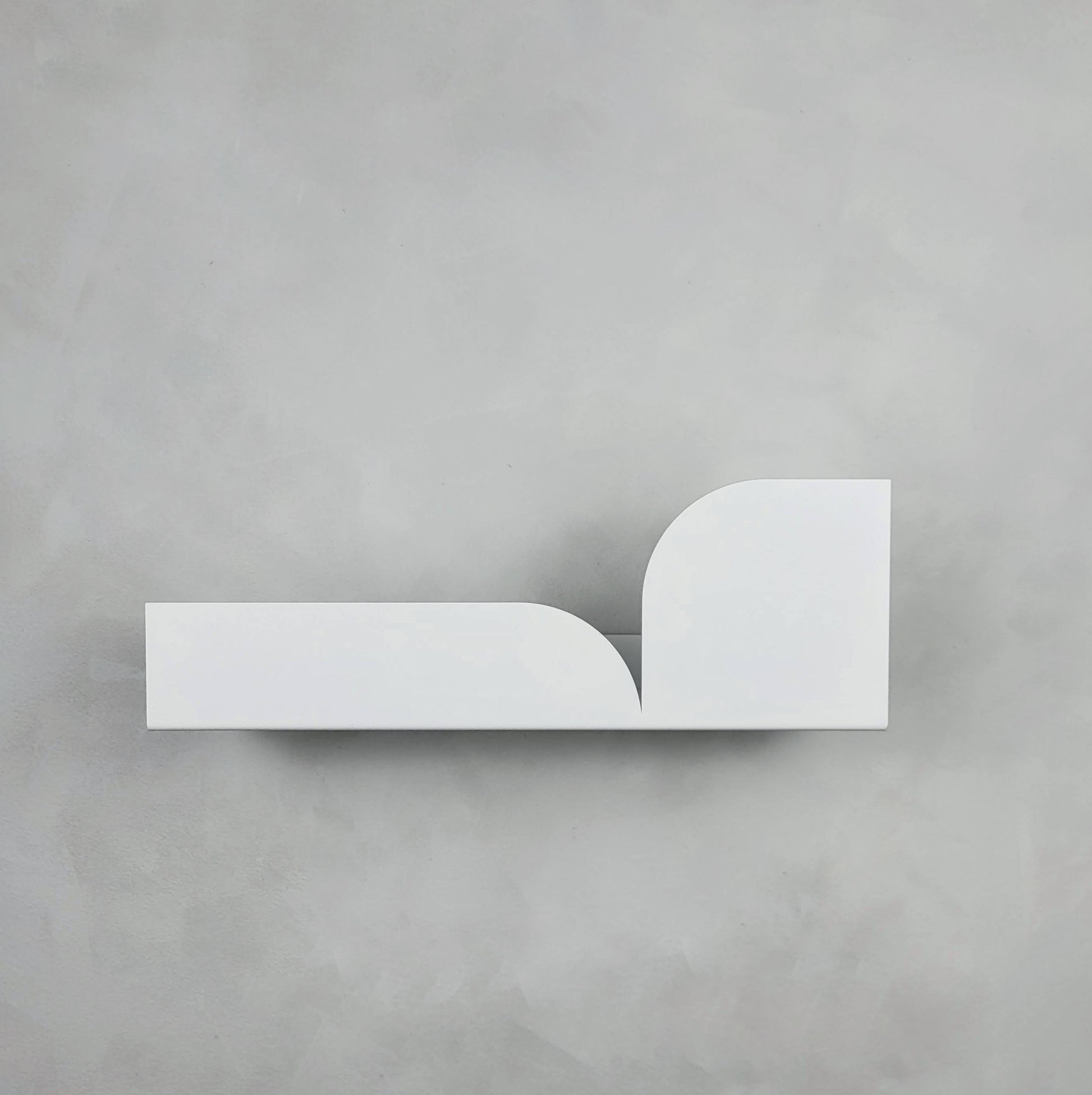 Repisa flotante Torino mediana blanco – estantería metálica de diseño – Kaimok Design