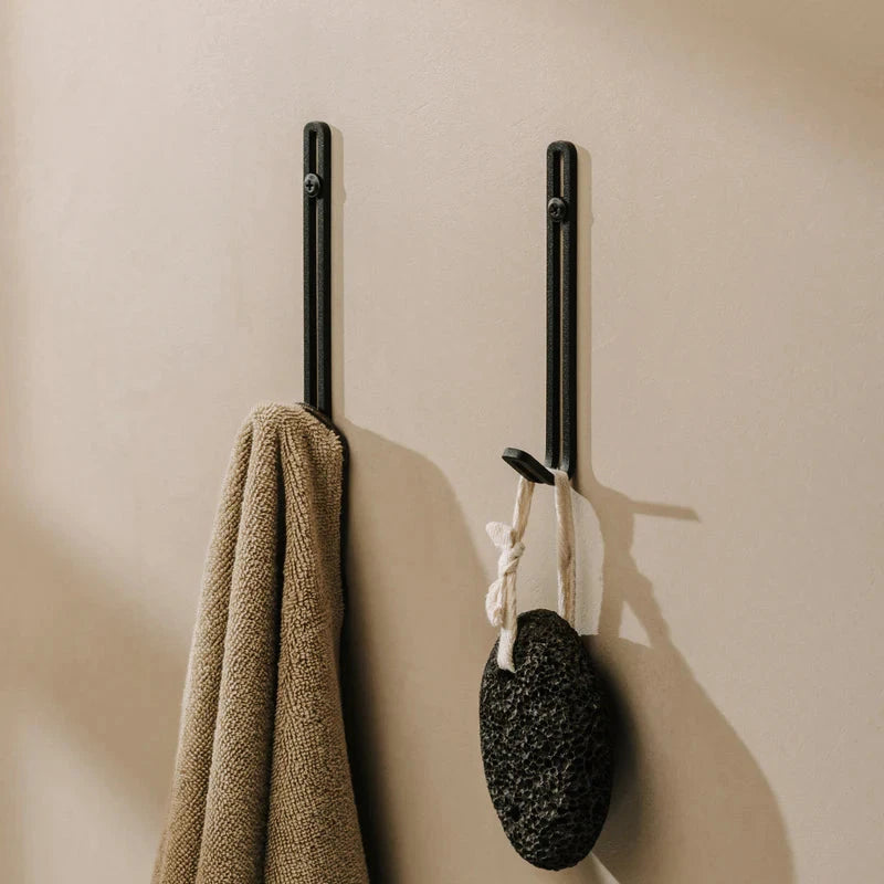 Gancho Malmo negro – vista lateral acero inoxidable – Kaimok Design