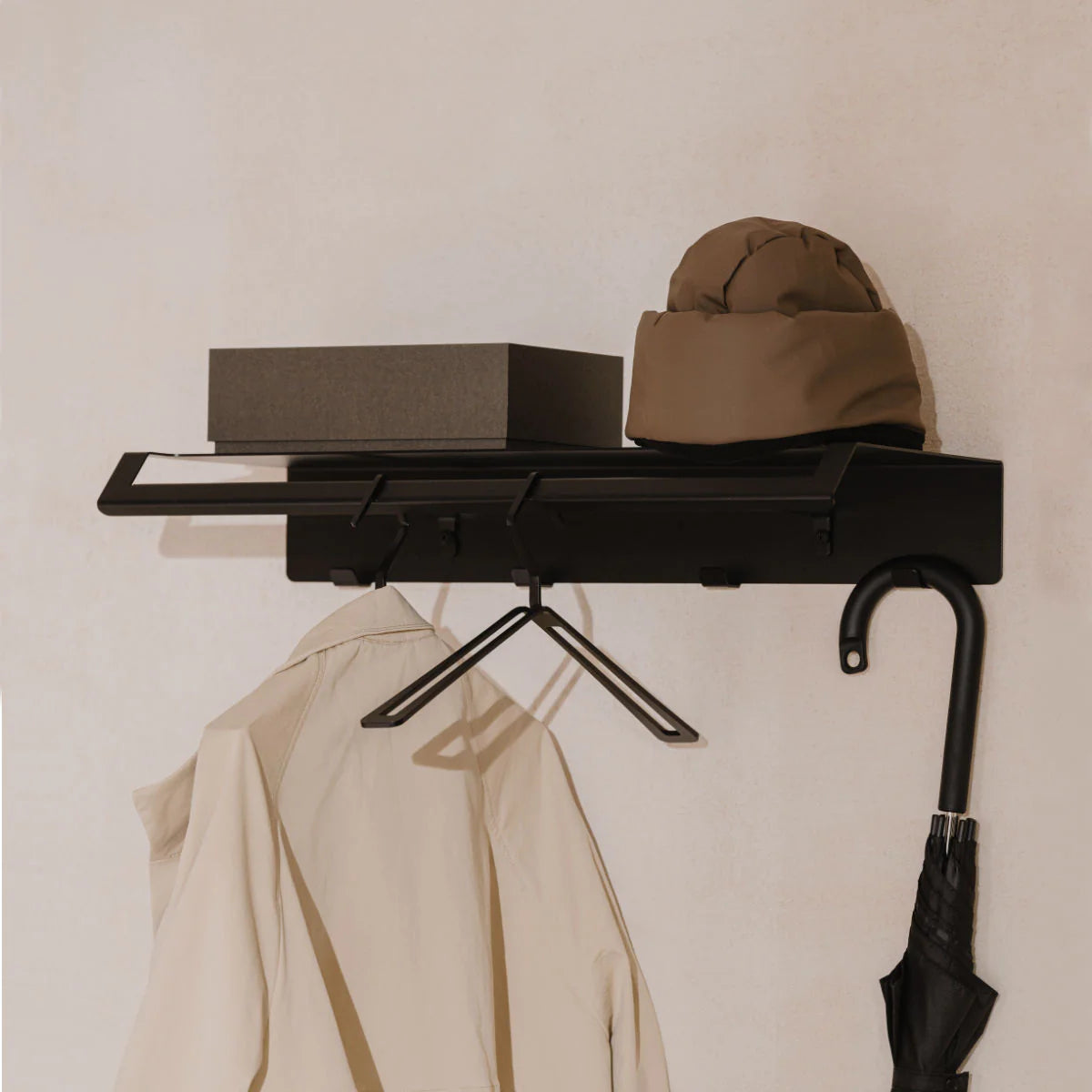 Perchero de pared Ibiza – colgador de pared con estante y ganchos - Kaimok Design