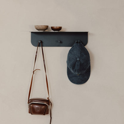 Perchero de pared Milano con estante y ganchos - Kaimok Design