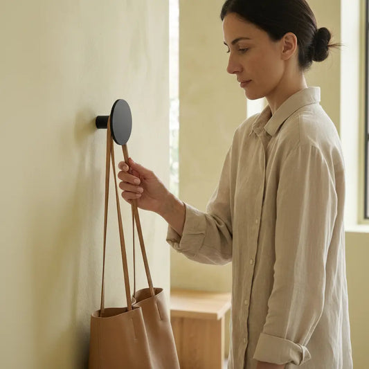 Percha individual de pared Torino, negro mate - Kaimok Design 