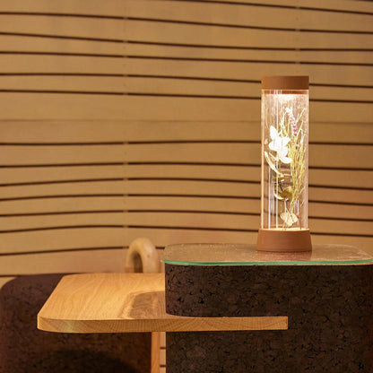 Lámpara de mesa recargable EOS, iluminación LED sostenible - Kaimok Design