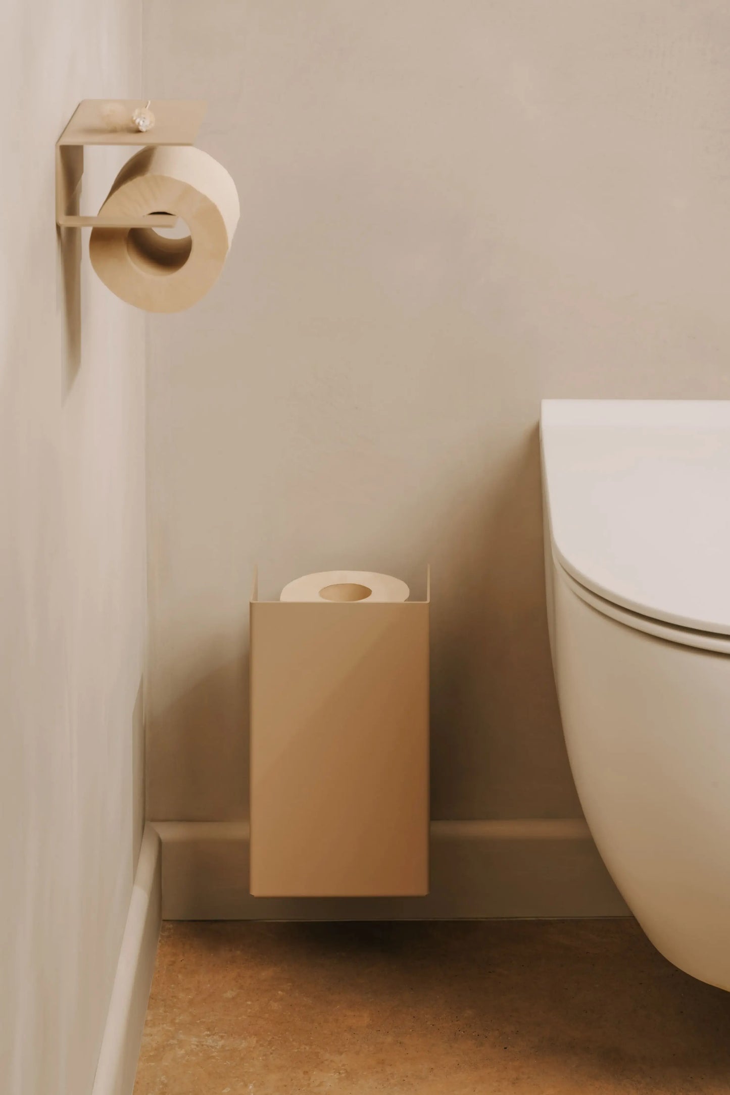 Portarrollo Berno  - organizador rollos –  beige - accesorios baño moderno -  Kaimok Design