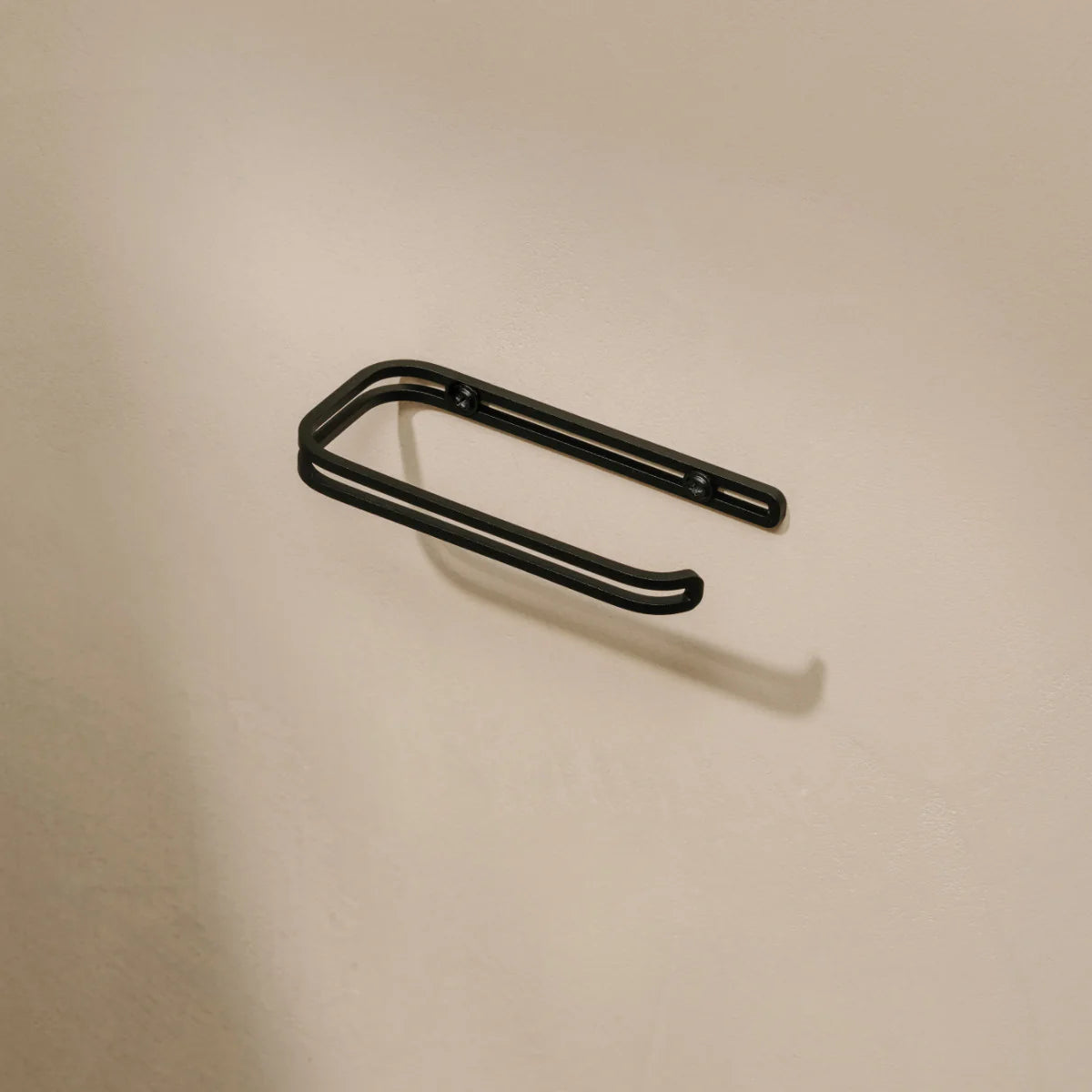 Portarrollos Sofia – porta papel higiénico minimalista de pared Fink