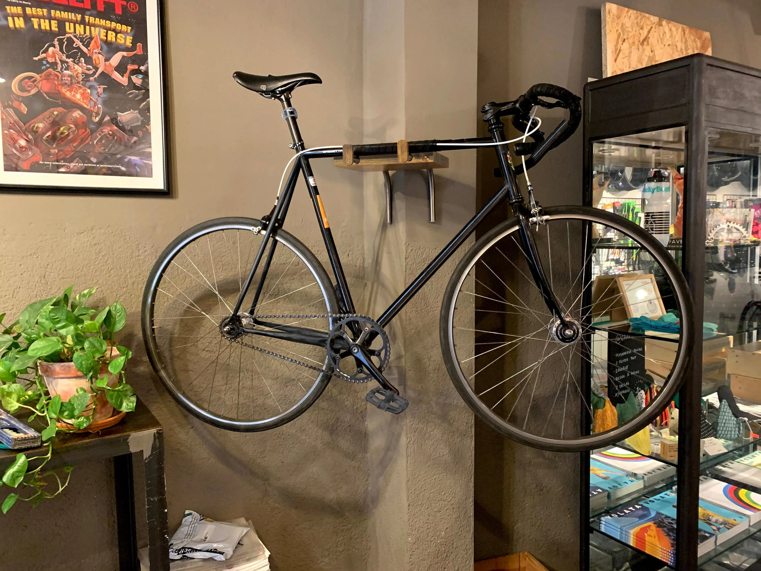 Colgador de pared para bicicleta Colgador de pared para bicicleta -  Exhibición vertical para colgar JShteea El nuevo